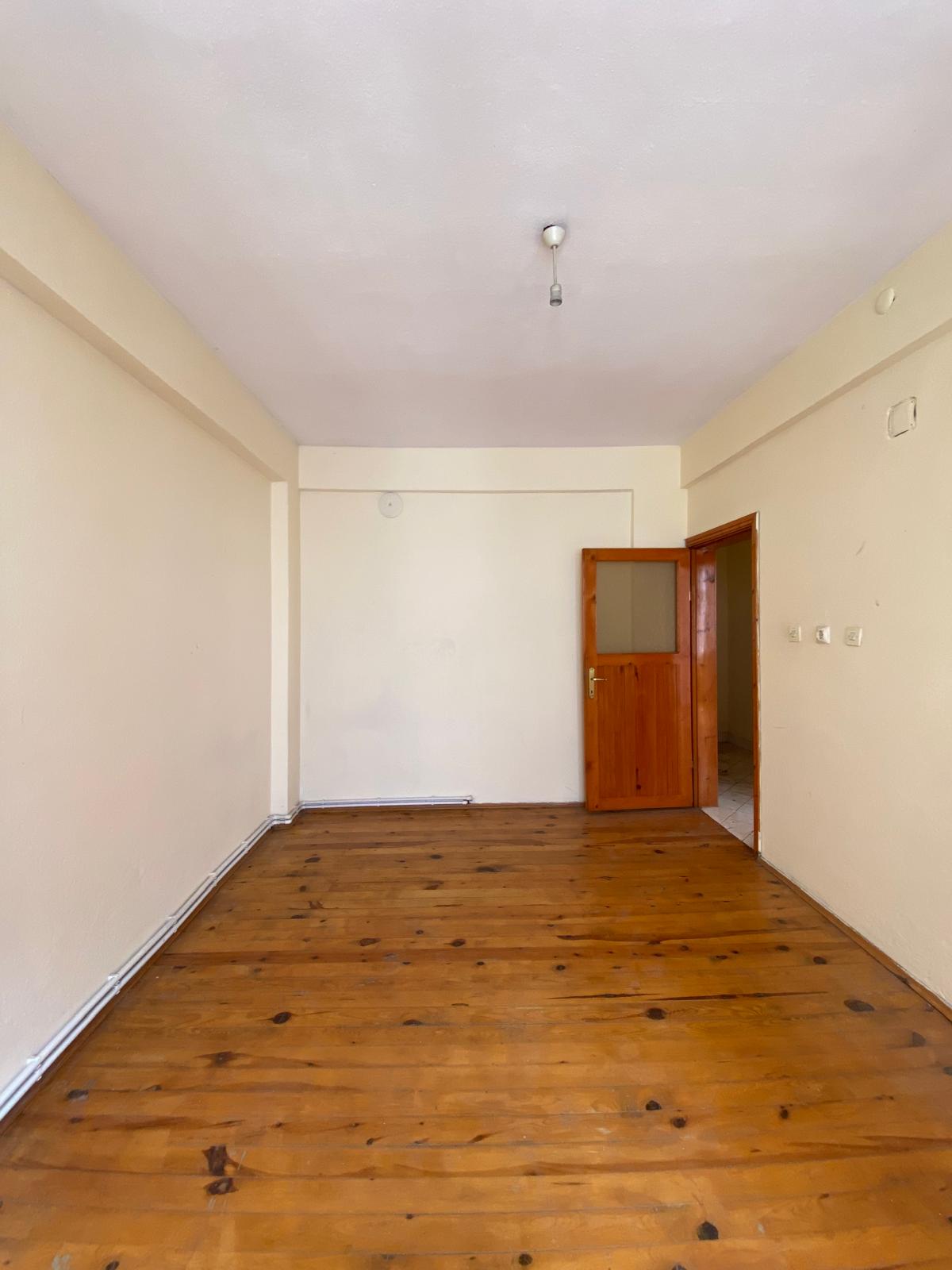 MABEL GAYRİMENKUL/ BEŞİKDÜZÜ/ ÇARŞI İÇİ 2+1 SATILIK DAİRE